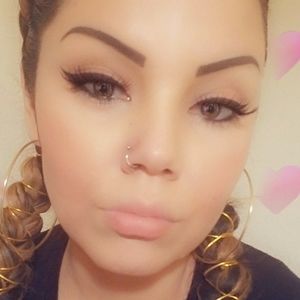 Meet your Posher, Mandy